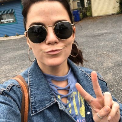 Profile Picture of Monica McLaughlin (@moni__mack10) on Twitter