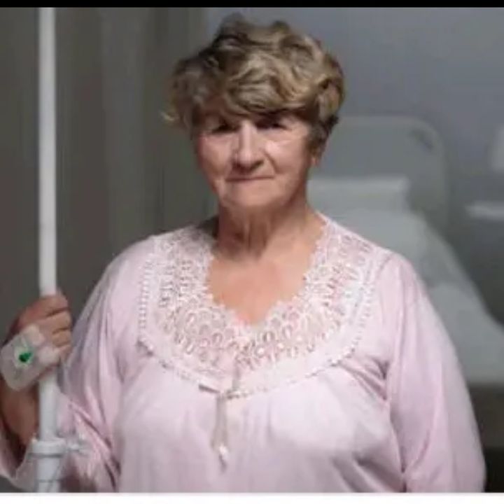 Profile Picture of Julia (@julia_whitley) on Tiktok