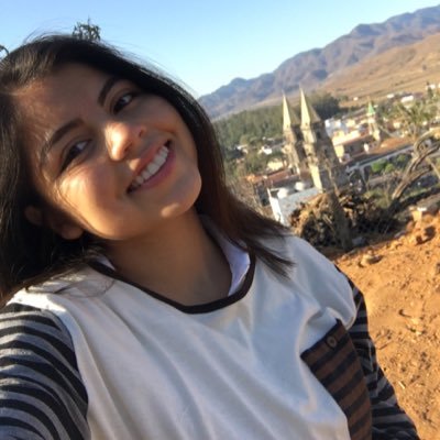 Profile Picture of Karla Isabel Larios (@larioskarl) on Twitter