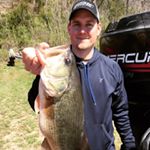 Profile Picture of Jason Schlup (@schlup.jason) on Instagram