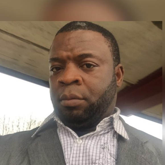 Profile Picture of Paul Gbormittah (@gbormittah1) on Poshmark