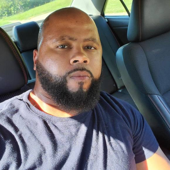 Profile Picture of Charles Andrews (@charlesandre541) on Poshmark