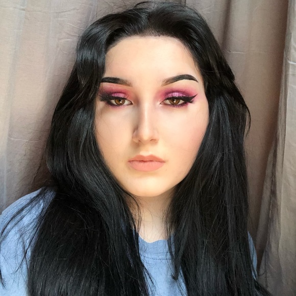 Profile Picture of Georgia Maxey (@georgiamaxey9) on Poshmark