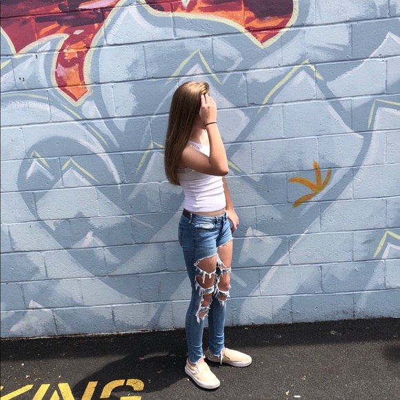 Profile Picture of Hailie Kerby (@hailie_nichole) on Poshmark