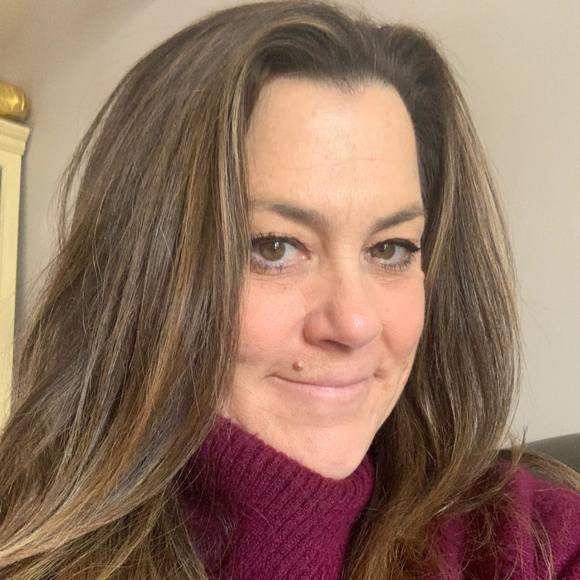 Profile Picture of Paula Panzarella reynolds (@ppanza212) on Poshmark