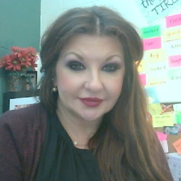 Profile Picture of Amanda Peart (@amandapeart592) on Poshmark