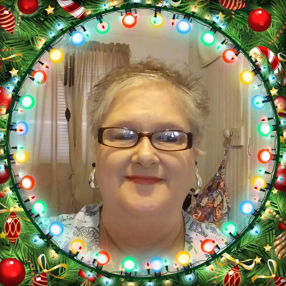 Profile Picture of Pat Howell (@phowell139) on Poshmark