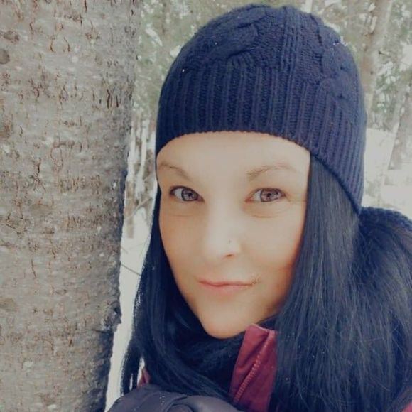 Profile Picture of Josee Brissette (@jojo80_80) on Poshmark
