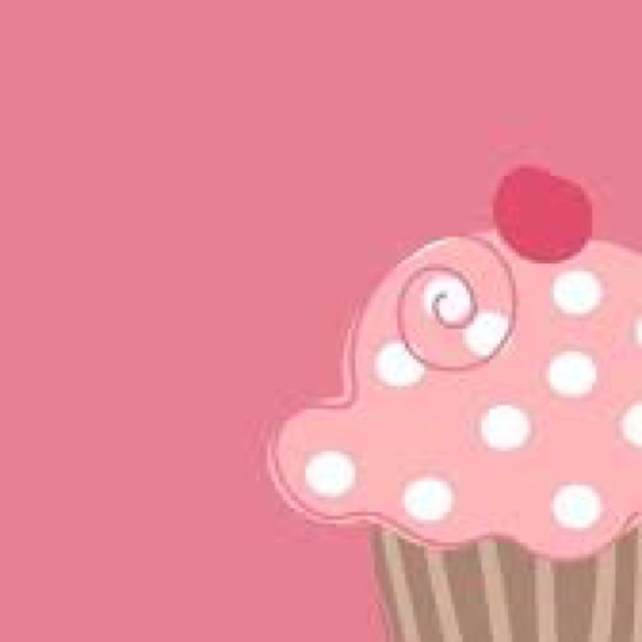 Profile Picture of Susuky Arzaga (@s_u_s_u_k_y) on Poshmark