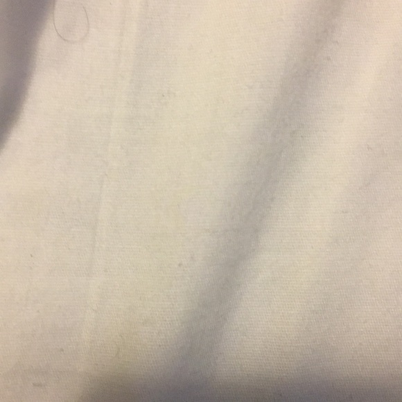 Profile Picture of Vara Vara (@varavara) on Poshmark