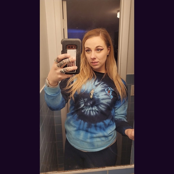 Profile Picture of Rebecca Climaco (@rebeccax0) on Poshmark