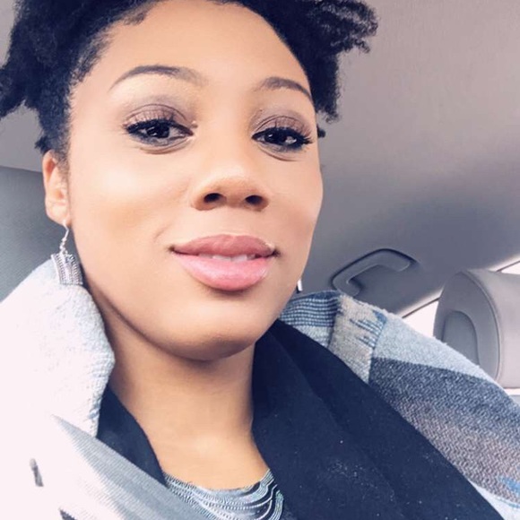 Profile Picture of Jasmine Ricks (@jricks27) on Poshmark