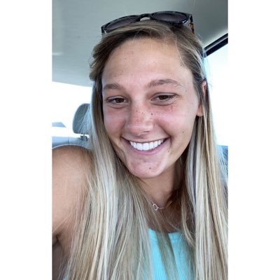 Profile Picture of Shelby Versaevel (@Shelbs0172) on Twitter