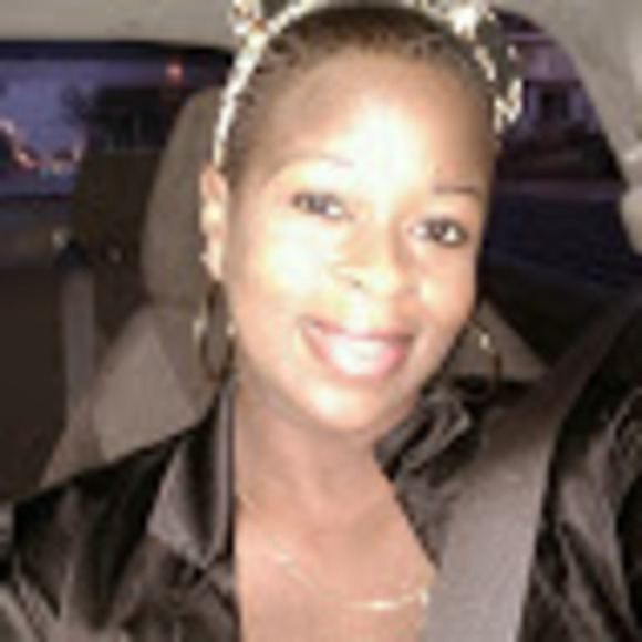 Profile Picture of Juanita Hollingsworth (@luvbootsie) on Poshmark