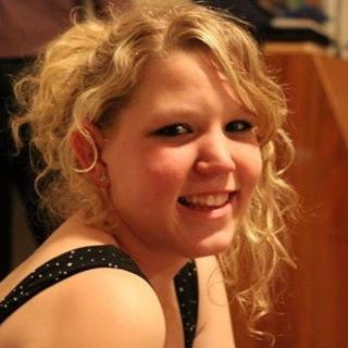 Profile Picture of Sarah Imhoff (@Sezzosalad) on Twitter