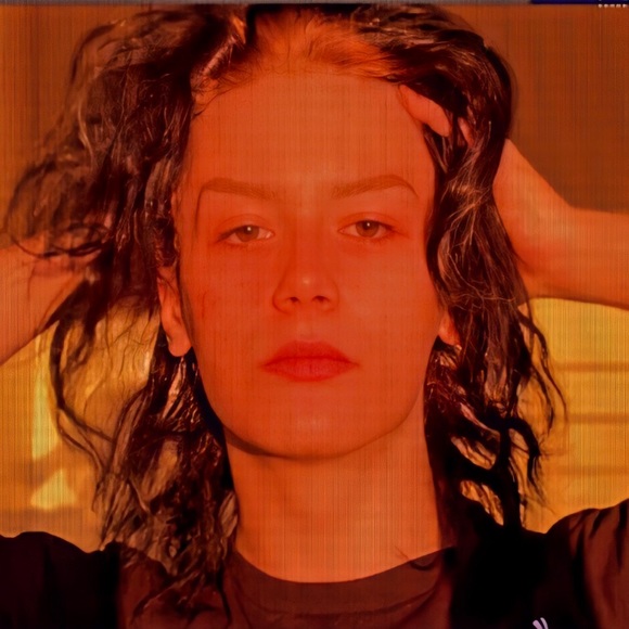 Profile Picture of Michael Fuks (@mmiichaellll) on Poshmark