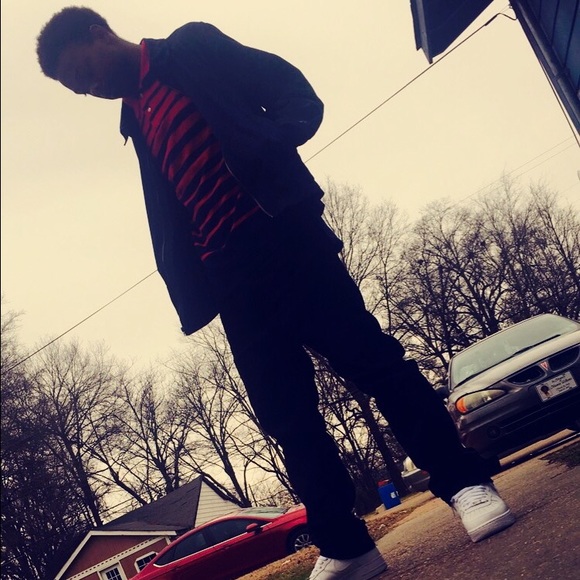 Profile Picture of Kendrick Marshall (@kendrick2k17) on Poshmark