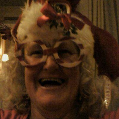 Profile Picture of Donna Brook (@donnabrook1013) on Twitter