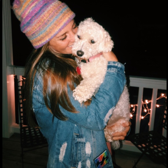 Profile Picture of Haley Ammons (@haleyyalexandra) on Poshmark