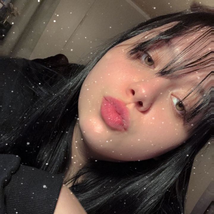 Profile Picture of Victoria Seals (@v.i.c.t.o.r.x.a_) on Tiktok