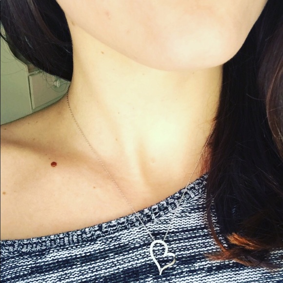 Profile Picture of Nicole Picarello (@npicarello) on Poshmark