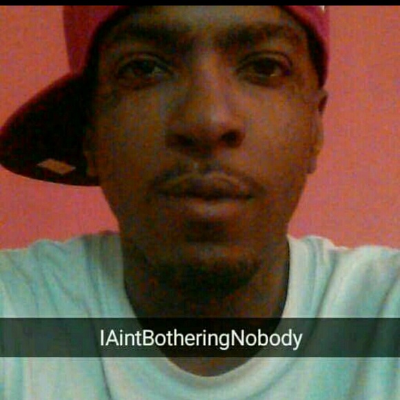 Profile Picture of Mario Northern (@mario8701) on Poshmark