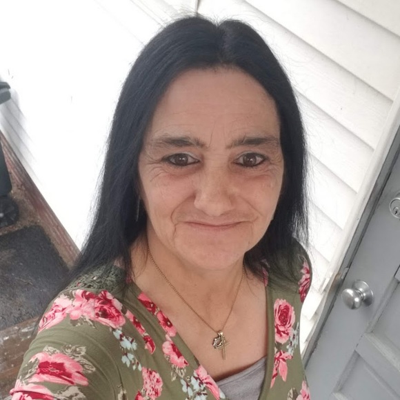 Profile Picture of Kim Boucher (@kimboucher624) on Poshmark