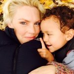 Profile Picture of Paula Johansen (@3happytigersandamagicunicorn) on Instagram