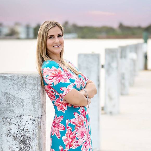 Profile Picture of Joanna Ganci (@joanna_ganci) on Poshmark