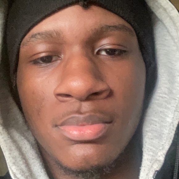 Profile Picture of Samuel Knight (@samuelknight120) on Poshmark