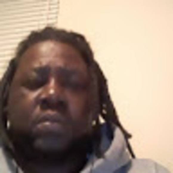 Profile Picture of Travis Wallace (@ratedrxxx2) on Poshmark