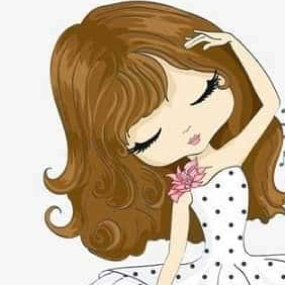 Profile Picture of Pan Kolvekar (@pkshopping232) on Poshmark