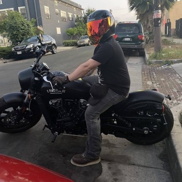 Profile Picture of Carlos Munoz (@trustcompany846) on Poshmark