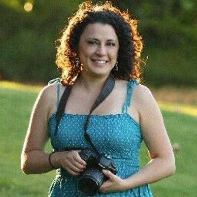 Profile Picture of Jeanette Oliver (@crazyhairphotog) on Twitter