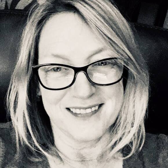 Profile Picture of Jill Fahrlander (@jafahr) on Poshmark