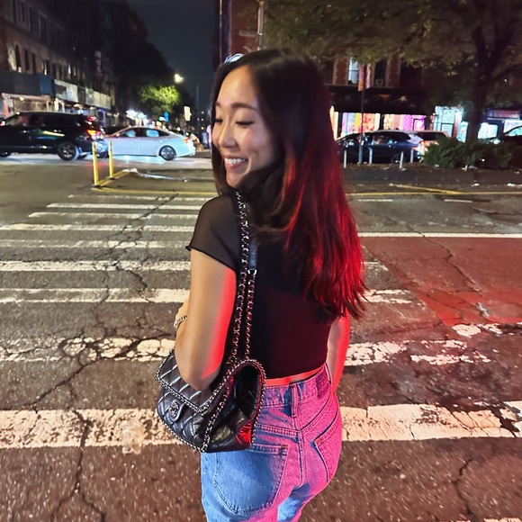 Profile Picture of Lucia Kim (@luciakim) on Poshmark