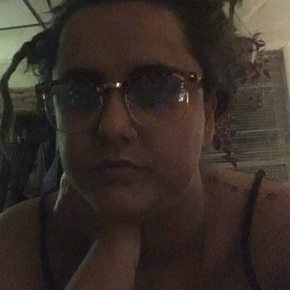 Ambika Beepath - Poshmark Profile Picture of Ambika Beepath (@tygrrrrrr) on Poshmark