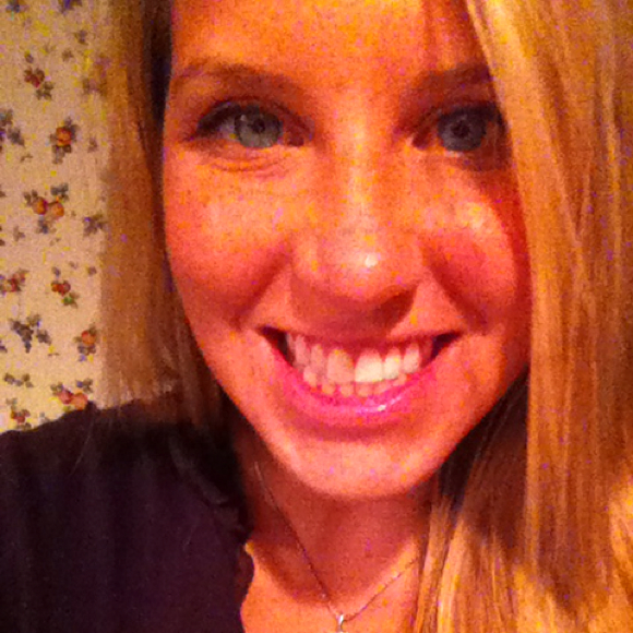 Profile Picture of Kat Lip (@kliposky) on Poshmark