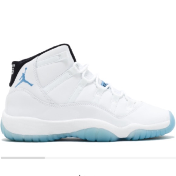 Profile Picture of Jianna Salinas (@jianna7) on Poshmark