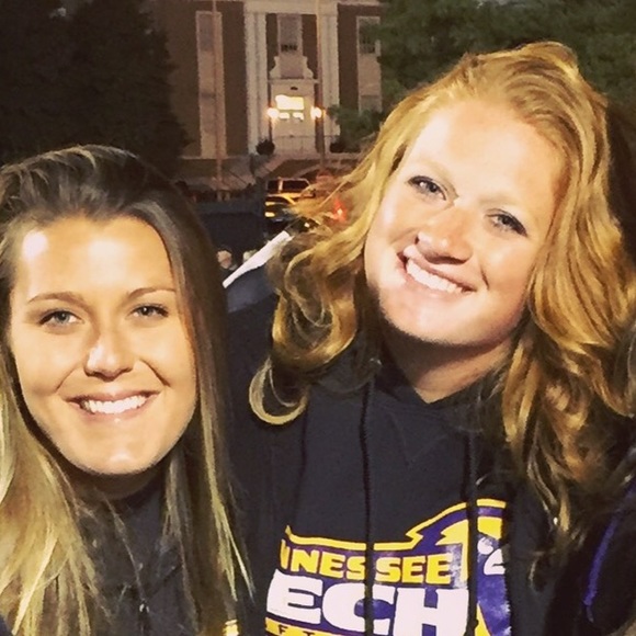 Profile Picture of Rachel Karlan (@rkarlan2) on Poshmark