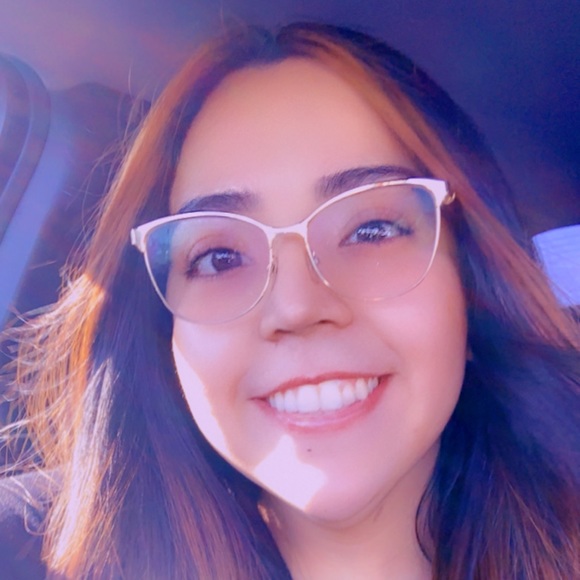 Profile Picture of Evangelina Del toro (@babydeltoro29) on Poshmark