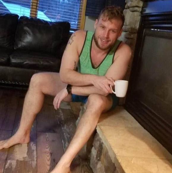 Profile Picture of Shane Humphryes (@shanehumphryes) on Poshmark