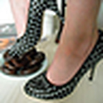 Profile Picture of Zoe James (@underheelproductions) on Flickr