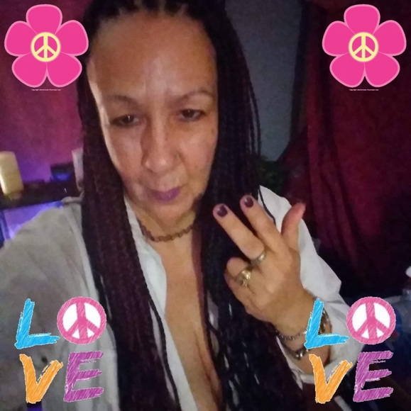 Profile Picture of Wilhelmina Sheehy (@w_sheehy) on Poshmark