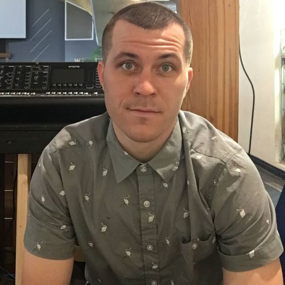 Profile Picture of Max Fadden (@mqxell) on Poshmark