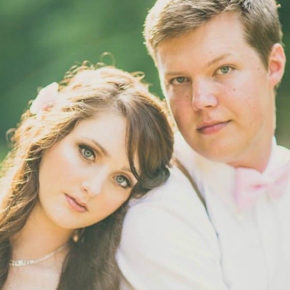 Profile Picture of Lauren Ansley (@laurenansley) on Poshmark