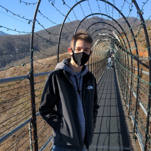 Profile Picture of Tyler Norris (@tyler_norris06) on Poshmark