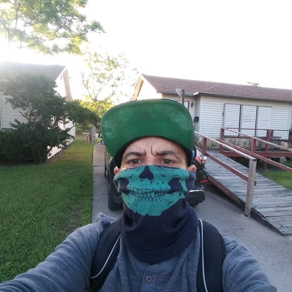 Profile Picture of David Benavides (@davidlopez312) on Poshmark