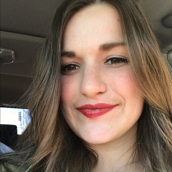 Profile Picture of Brittany Lorensen (@blorensen) on Poshmark