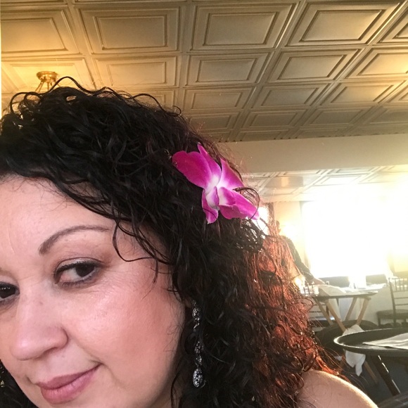 Profile Picture of Sonia Ibarra (@sonia1945) on Poshmark